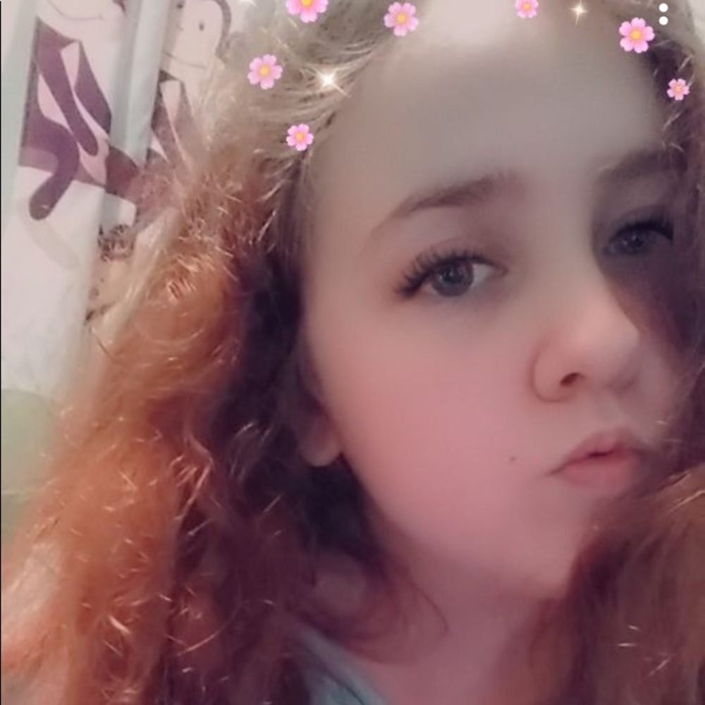 Meet your Posher, Hayley